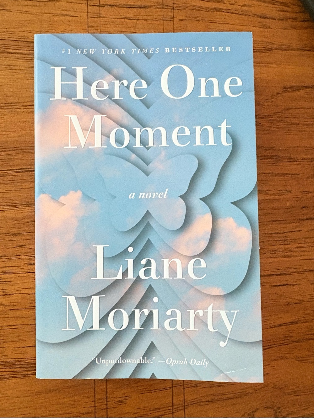 🦋 Here One Moment by Liane Moriarty Paperback Novel 🦋